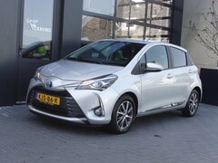 Toyota Yaris - 1.5 Hybrid Dynamic Y20 / 15.968 km