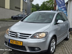 Volkswagen Golf Plus - 1.6 Comfortline*2e eig*dealer onderhoud*apk*airco ijs*navi*trekhaak*cruis*velgen*inruil mo