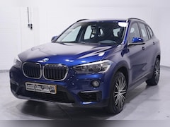 BMW X1 - sDrive18i Advantage Navi Sportstoelen Clima Stoelverwarming PDC v+a 19 Inch velgen