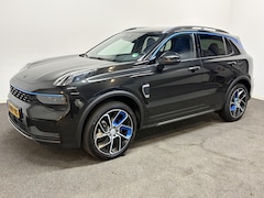 Lynk & Co 01 - 1.5 261pk AUT7 PHEV 70km Elec Pano/ Adapt./ 360 Camera/ Dig. Dashboard/ Stoelverw