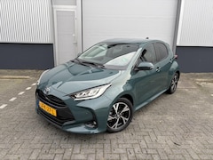 Toyota Yaris - 1.5 Hybrid 115 Dynamic , incl Comfort pack, Parkeersensoren rondom, Dode Hoek Detectie, en