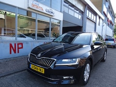 Skoda Superb Combi - 1.4 TSI ACT Style Business Trekhaak