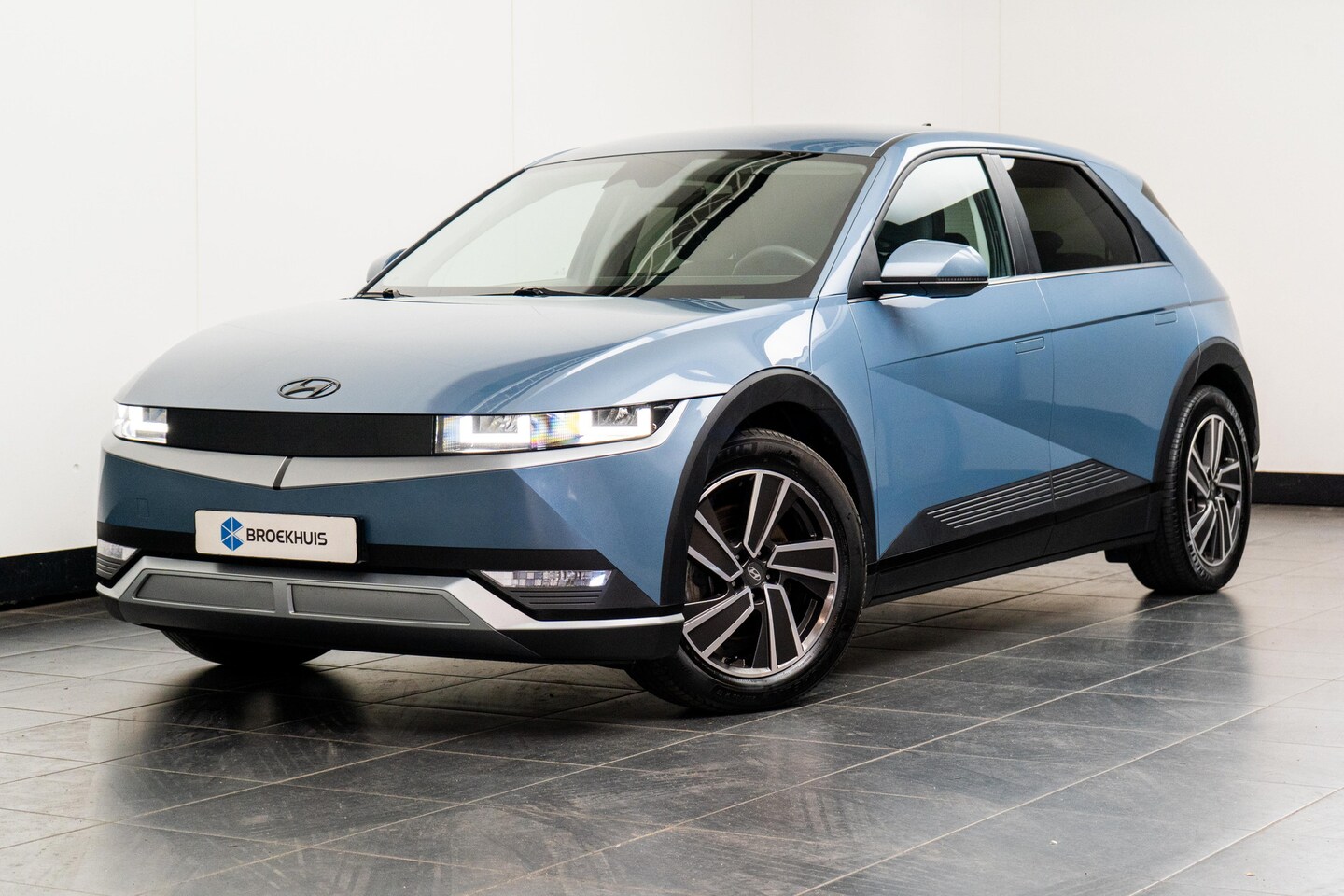 Hyundai IONIQ 5 - Basis Elektro | Adaptieve Cruise Control | Navigatie | Climate Control | Apple Carplay | A - AutoWereld.nl