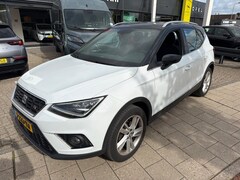 SEAT Arona - 1.0 TSI 7-DSG Autom. Xcellence Business Intense l Full LED l Trekhaak l Stoelverwarming l