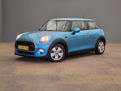 MINI 3-Deurs - 1.2 One Salt Business Automaat | Navigatie | Stoelverwarming | 15" Lichtmetaal | Parkeerse