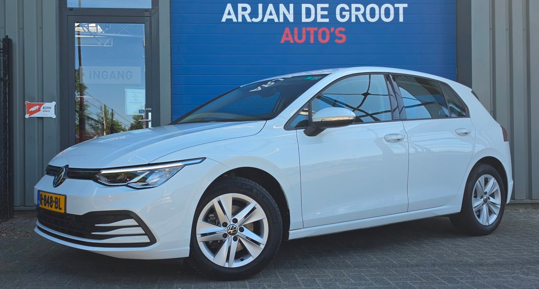 Volkswagen Golf - 1.0 eTSI ACC Carplay® Sfeer Clima Trekhaak Pdc V+A - AutoWereld.nl