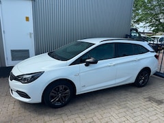 Opel Astra Sports Tourer - 1.2 Design & Tech CLIMATE / CRUISE / NAVI / SENSOREN / NETTE STAAT
