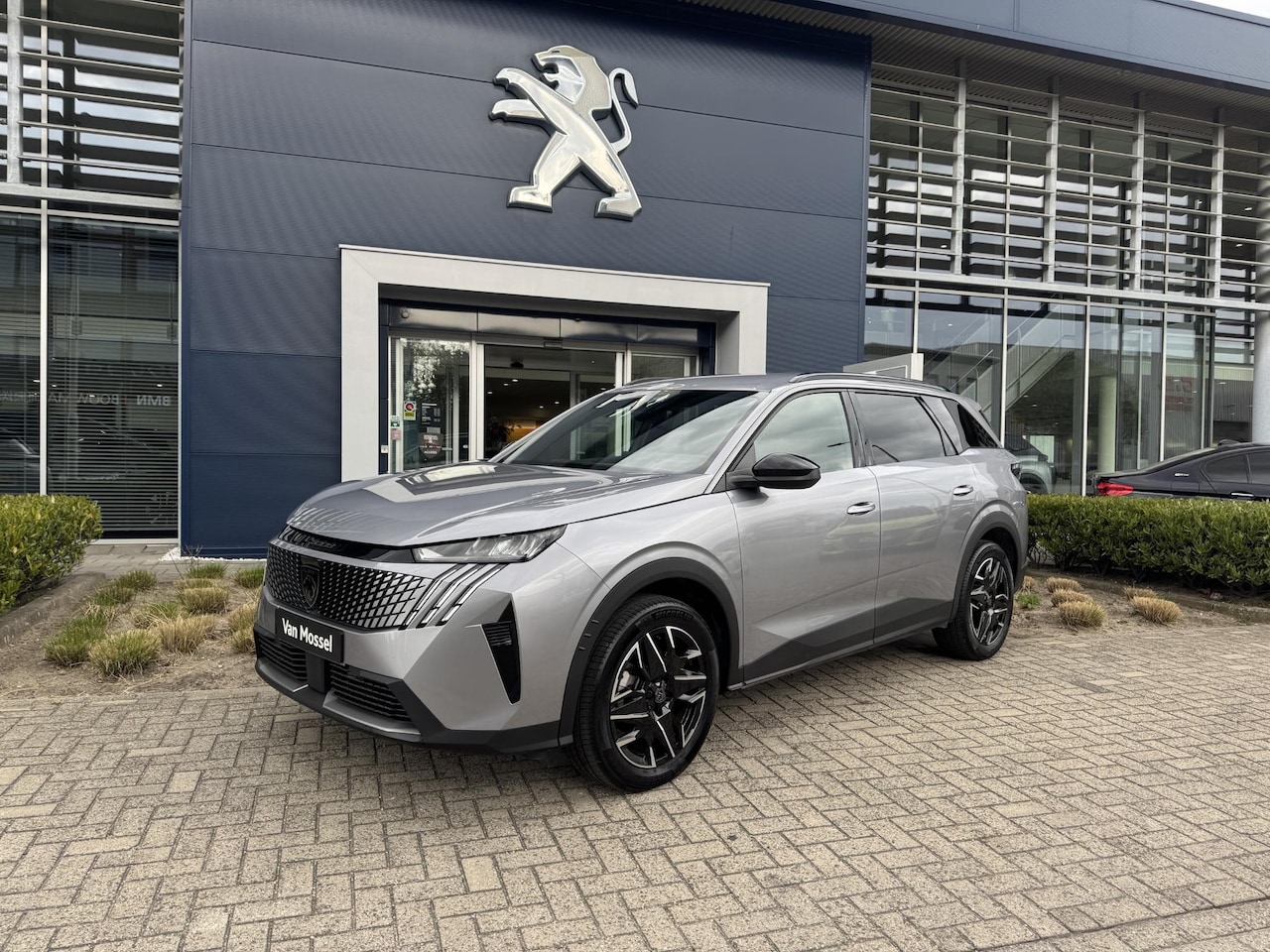 Peugeot 5008 - 1.2 Hybrid 145 Allure 7p - AutoWereld.nl