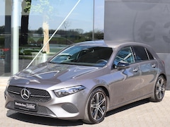 Mercedes-Benz A-klasse - 180 Star Edition Luxury Line l Keyless l Achteruitrij camera l Stoelverwarming l Memory