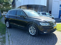 Volkswagen Tiguan - 1.5 TSI Comfortline Business/Clima/Ecc/Led/NL/Dealer auto
