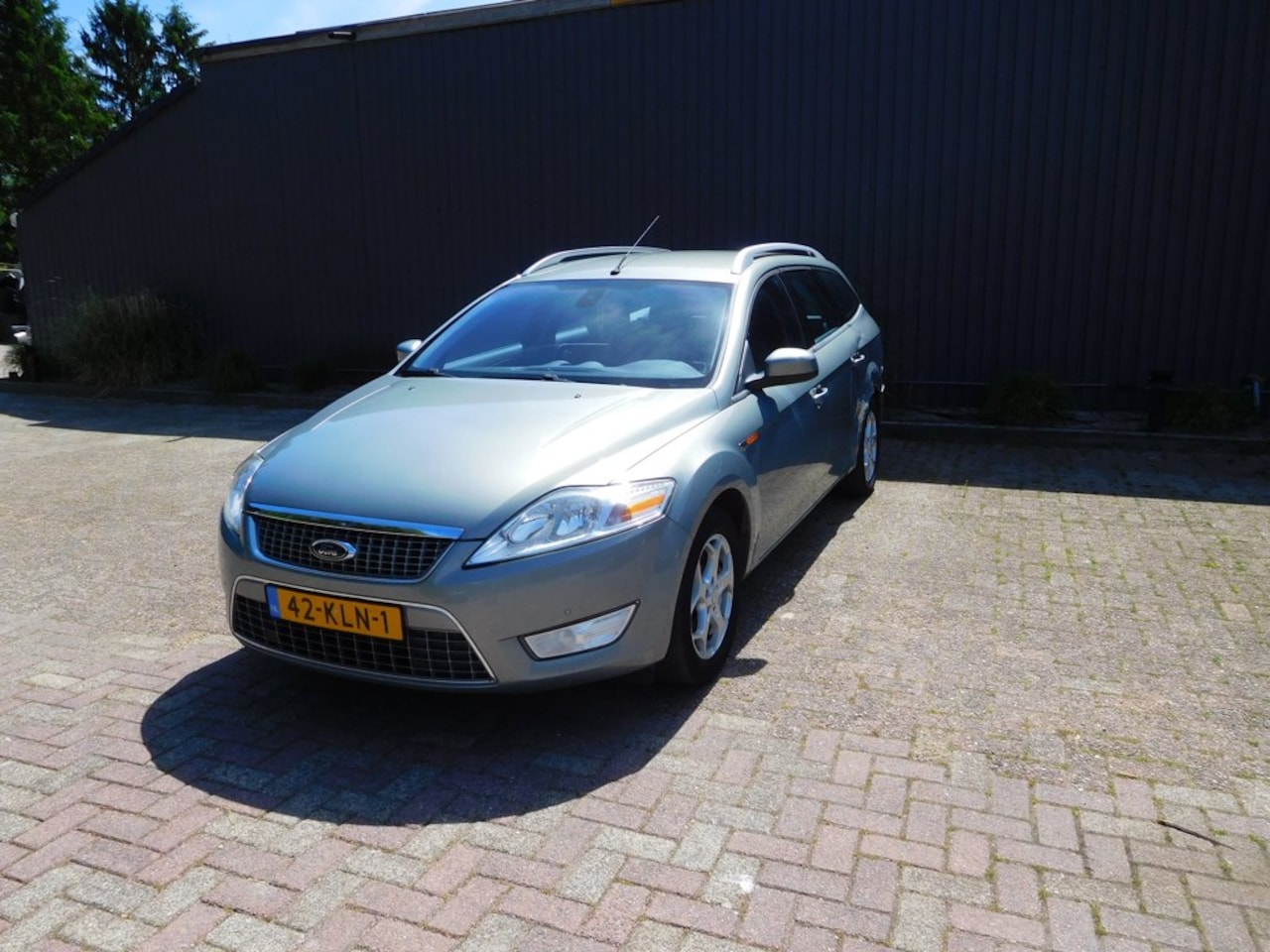 Ford Mondeo Wagon - 2.0-16V Limited let op auto heeft wat spuitwerk - AutoWereld.nl