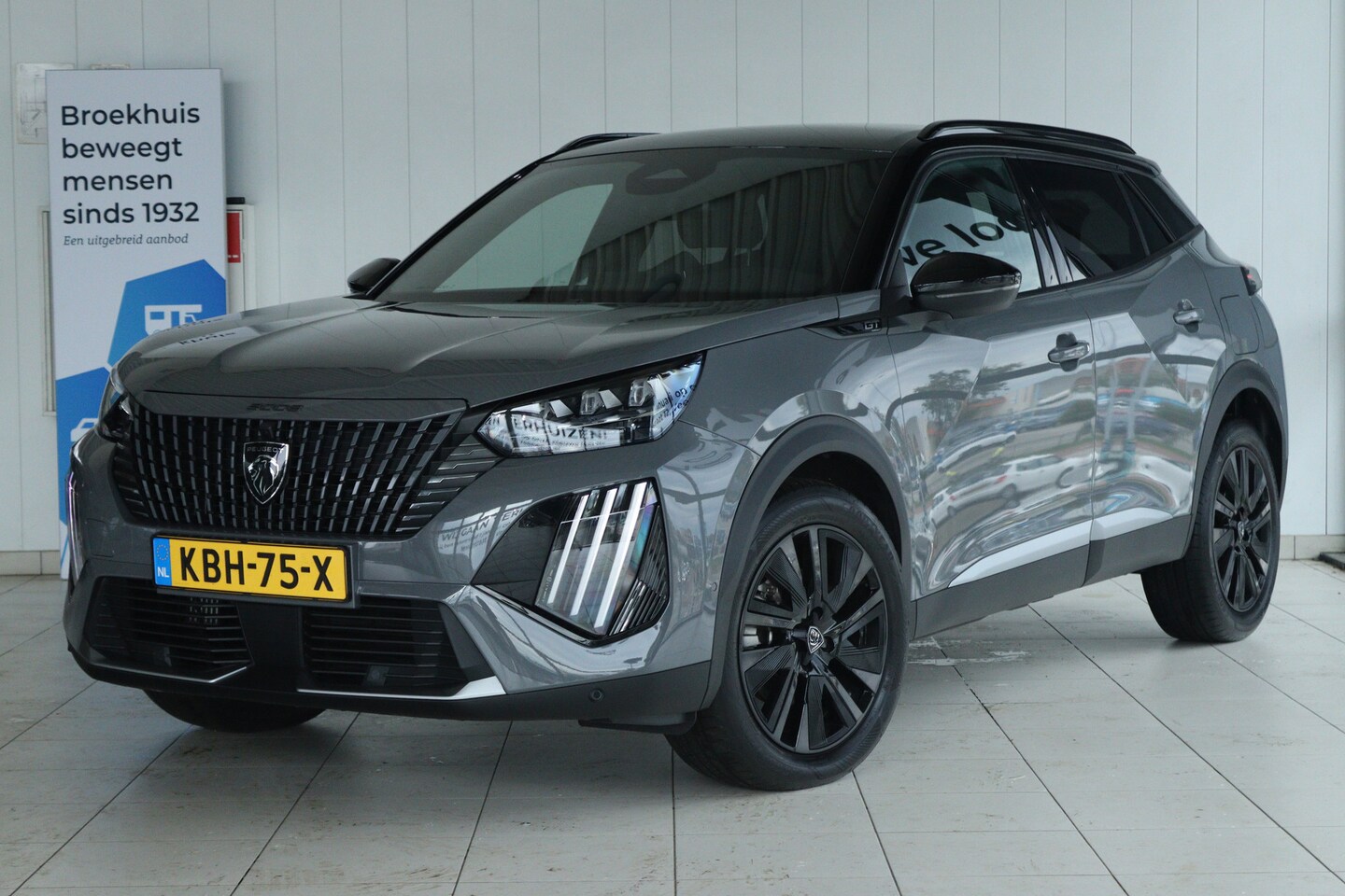 Peugeot 2008 - 1.2 Hybrid 145 GT | Adapt. Cruise | 360 Camera | Keyless | 18 Inch | Navi | Carplay | Clim - AutoWereld.nl