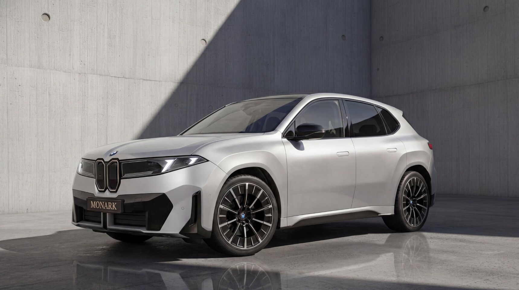 BMW iX3 - 50 xDrive 113 kWh M Sport Pro | Pano | Autopilot | Trekhaak - AutoWereld.nl