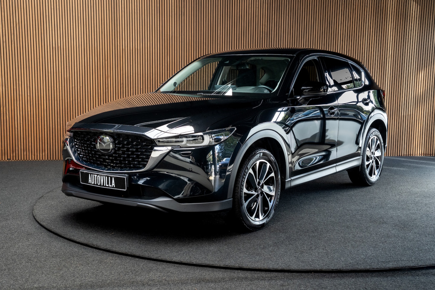 Mazda CX-5 - 2.5 SkyActivG 194 AWD HUD Bose Camera PDC Climate Stuur- & stoelverwarming Elektr. bedienb - AutoWereld.nl