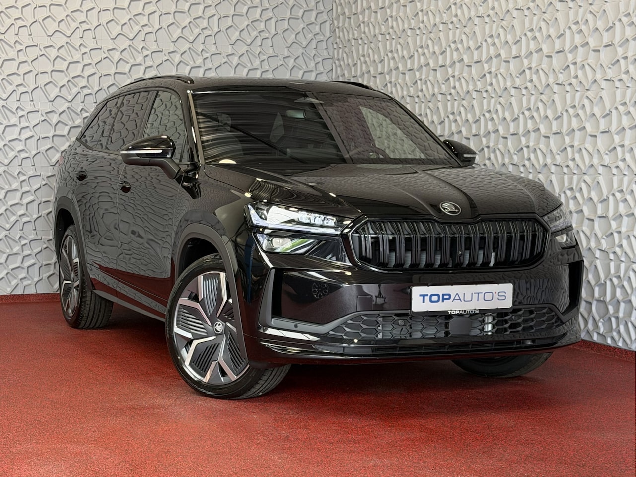 Skoda Kodiaq - Sportline iV Gloednieuw (PHEV 120KM) DSG | Panorama | Trekhaak | Matrix LED | 20" Rila | M - AutoWereld.nl