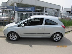 Opel Corsa - 1.4-16V White Edition, airco, cruise controle