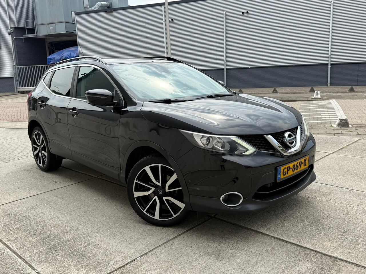 Nissan Qashqai - 1.2 Tekna AUTOMAAT 1e Eigenaar GLAS DAK 360 Camera LEER NEW APK - AutoWereld.nl