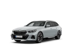BMW 5-serie Touring - 530e M Sport Edition | M Sportpakket Pro | Innovation Pack | Travel Pack | Comfort Pack |