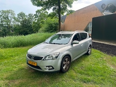 Kia Cee'd - 1.4 CVVT X-ecutive Airco PDC NAVI NAP