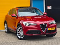 Alfa Romeo Stelvio - 2.0 T AWD First Edition / 280 PK / Open Panoramadak / Leder / Camera / Memory / Cruise Con