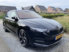 Skoda Octavia Combi - 1.4 TSI iV PHEV Sportline Business Unieke combinatie | Leder | Panoramadak | Stoel/Stuur V