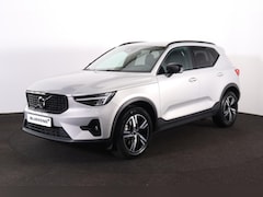 Volvo XC40 - B3 Plus Dark - IntelliSafe Assist & Surround - 360º Camera - Harman/Kardon audio - Verwarm