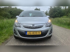 Opel Corsa - 1.2-16V Design Edition