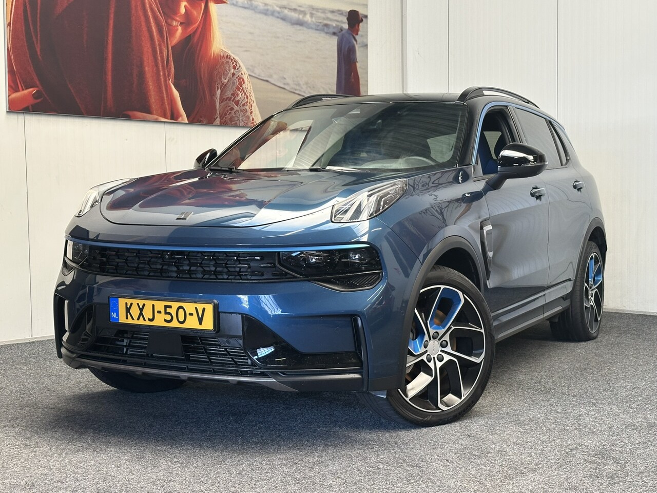 Lynk & Co 01 - 1.5 6.6kW MY 2023 ZWARTE HEMEL 360 CAMERA ADAPTIVE CRUISE CONTROL PANORAMA SCHUIF/KANTELDA - AutoWereld.nl