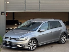 Volkswagen Golf - 1.6 TDI Highline Business R Automaat