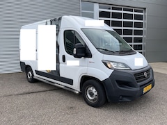 Fiat Ducato - 2.3 MJ 120 pk L2H2 NL Auto/ Weinig km/ Alarm III/ Climate/ Navi/ Cruise/ Camera/ Trekhaak