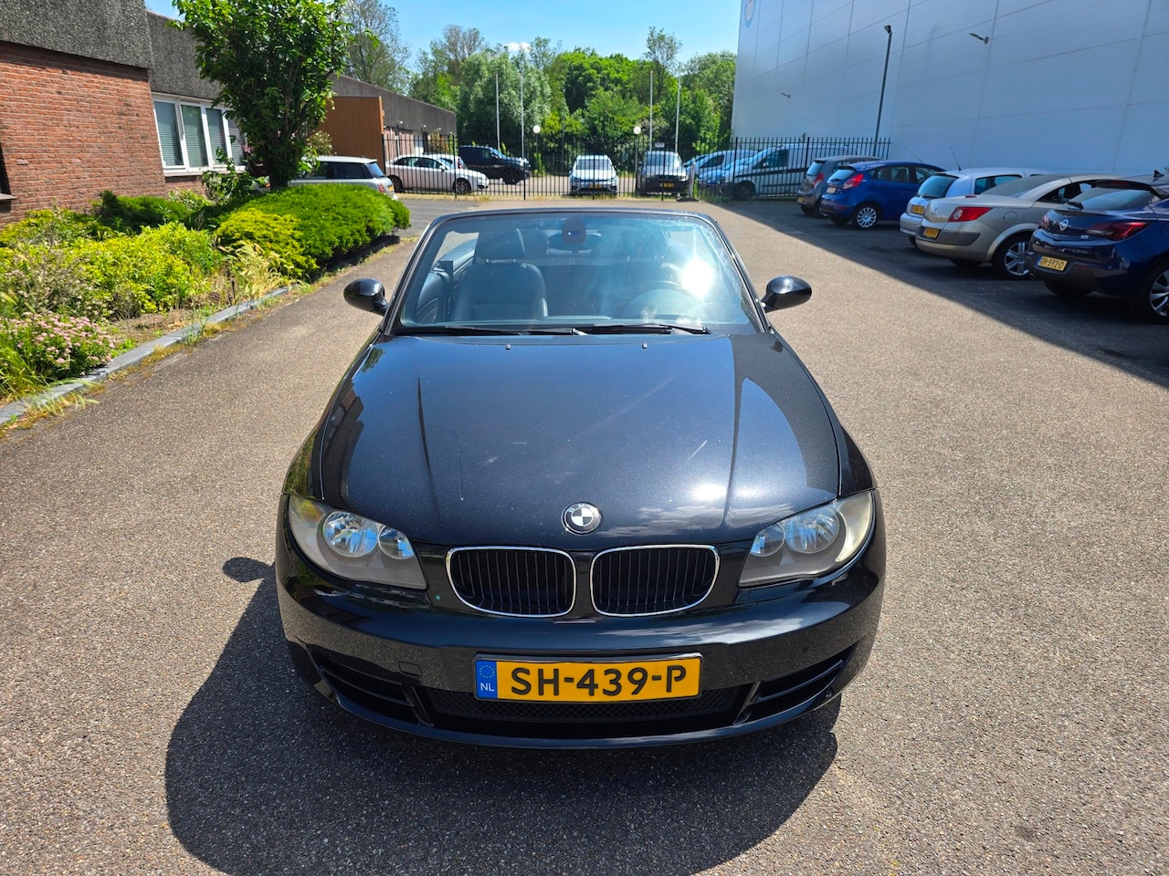 BMW 1-serie Cabrio - 120i airco boekjes leer navi automaat - AutoWereld.nl