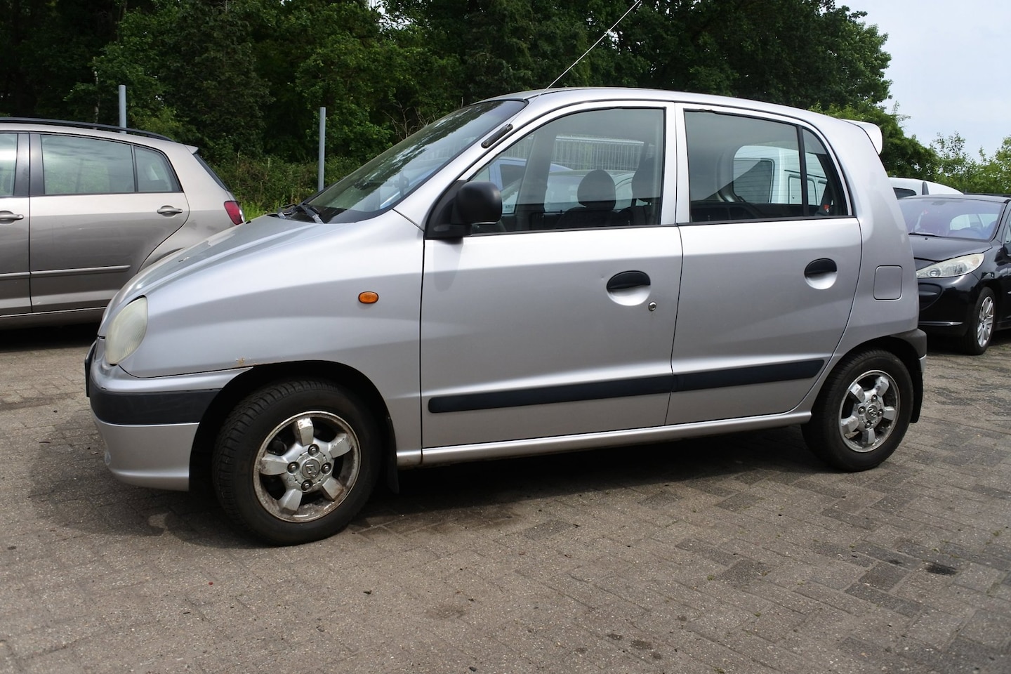Hyundai Atos Spirit - 1.0i LX 5 drs 109 dkm export prijs geen apk export lees text !!! 2e erbij - AutoWereld.nl