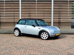 MINI 3-Deurs - 1.6 Cooper Chili / Airco / Stoelverwarming / Nieuwe Apk