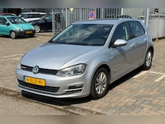 Volkswagen Golf - 1.6 TDI Comfortline BlueMotion 1e Eignr | Dealer onderhouden | Parkeersens. | Navi | Clima