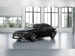 Mercedes-Benz CLA-Klasse - 180 Business Solution AMG | Premium Pakket | Superscreen | Panoramadak | Trekhaak |