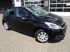 Peugeot 208 - 1.2 PureTech Blue Lion Cruise Navi Trekhaak