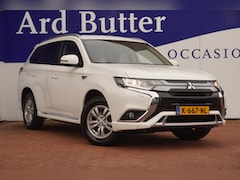 Mitsubishi Outlander - 2.4 PHEV 4WD Pure 240PK / Carplay / Camera / stoel-verw / 45.KM Act.radius / 1500.KG Trekg