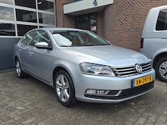 Volkswagen Passat - 1.4 TSI Easyline BlueMotion Sedan |Trekhaak