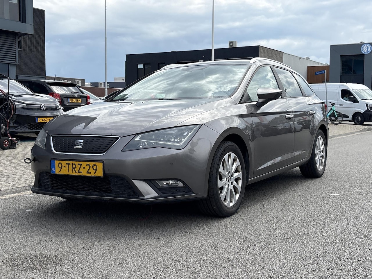 SEAT Leon ST - 1.6 TDI Style Business Ecomotive 1.6 TDI Style Business Ecomotive - AutoWereld.nl