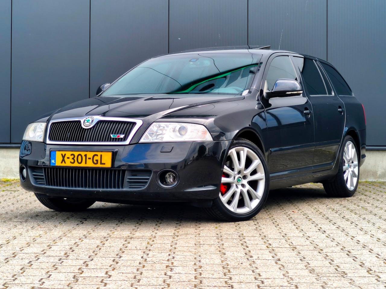 Skoda Octavia Combi - 2.0TDI RS 210PK DSG DAKRAAM CRUISE CLIMA - AutoWereld.nl