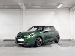 MINI Electric - 3-Deurs Cooper SE Favoured | Pakket XL | Harman/Kardon | Stuurwielverwarming | Head-Up Dis