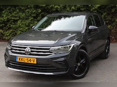 Volkswagen Tiguan - 2.0 TSI 4Motion Urban Sport 190PK Automaat | Parkeercamera | Apple/Android Carplay | Stoel