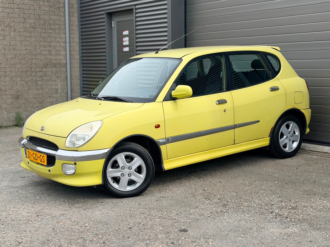 Daihatsu Sirion - 1.3-16V S Automaat - AutoWereld.nl