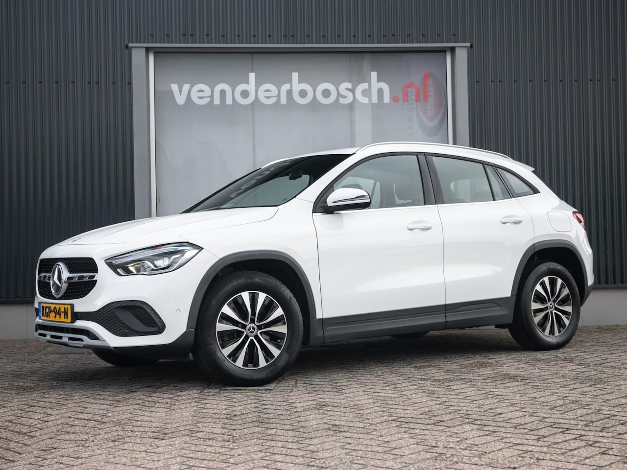 Mercedes-Benz GLA-Klasse - 250 e Style 218pk | PHEV | Camera | SOH 97% - AutoWereld.nl