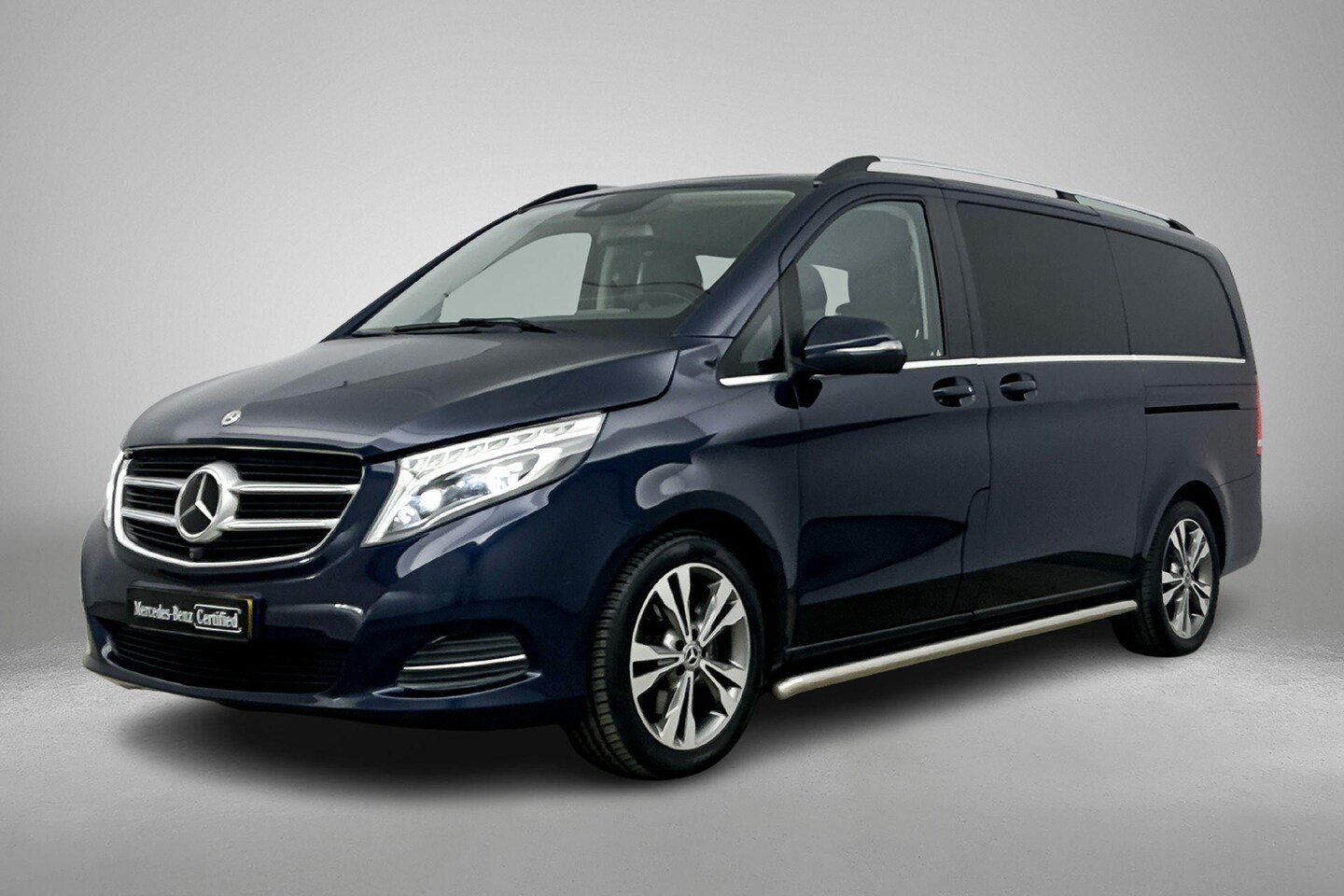 Mercedes-Benz V-klasse - V 250d Diesel L2 Automaat Avantgarde Line Dubbel Cabine | Distronic+ | Burmester | LED | C - AutoWereld.nl
