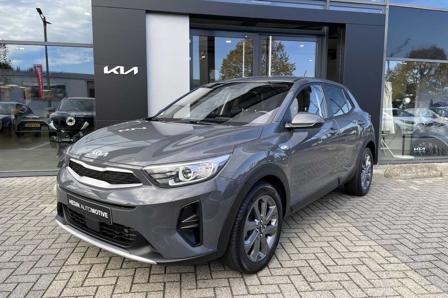 Kia Stonic - 1.0 T-GDi MHEV ComfortLine | Airco | Apple carplay/android auto | Navigatie | Lichtmetalen - AutoWereld.nl