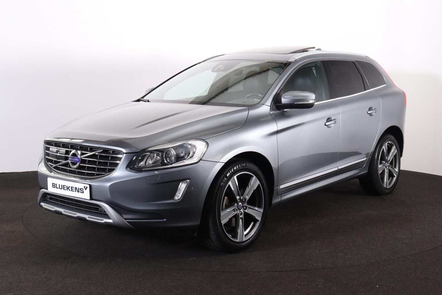 Volvo XC60 - T6 AWD Polar Plus - Panorama/schuifdak - IntelliSafe Assist & Surround - bi-xenon koplampe - AutoWereld.nl