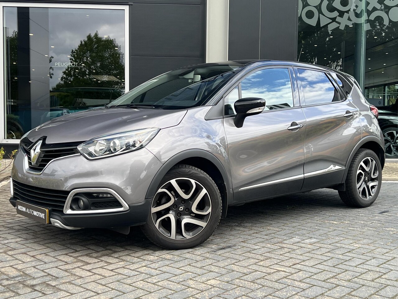 Renault Captur - 1.2 TCe Dynamique | Sensoren achter | Navi | Keyless - AutoWereld.nl