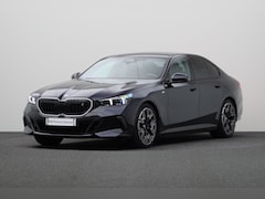 BMW i5 - eDrive40 84 kWh M Sport Pro | Panorama Dak | Shadow Line |