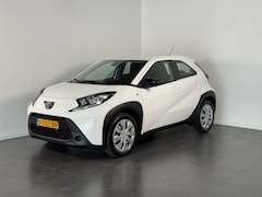 Toyota Aygo X - 1.0 VVT-i MT Play | All Seasons | CarPlay | Achteruitrijcamera |
